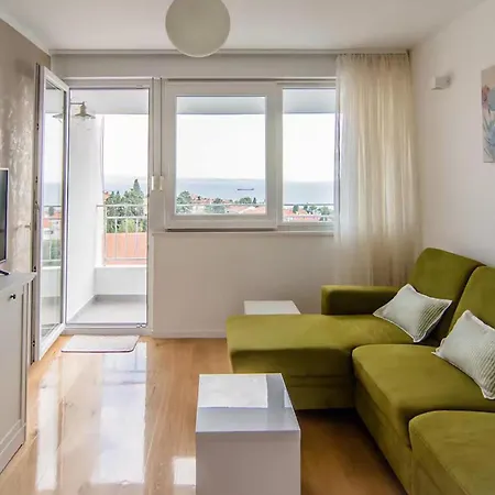 Amazing In With House Sea View *