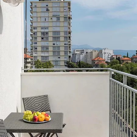 Lejlighed Amazing In With House Sea View