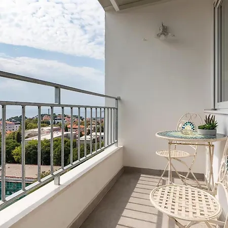 Lejlighed Amazing In With House Sea View