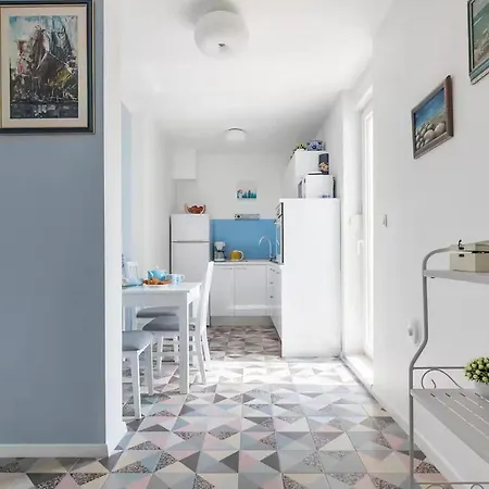 Lejlighed Amazing In With House Sea View