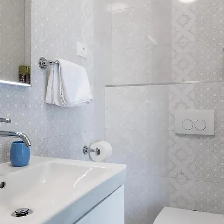 Amazing In With House Sea View Apartament *